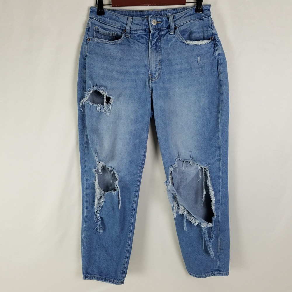 Distressed Light Blue Women’s Ripped Jeans